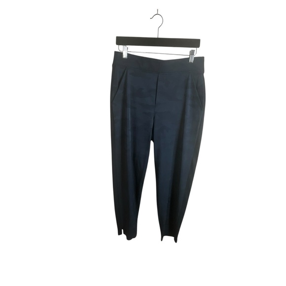 Athleta Brooklyn Blue Camo Jogger Pant - Picture 9 of 14